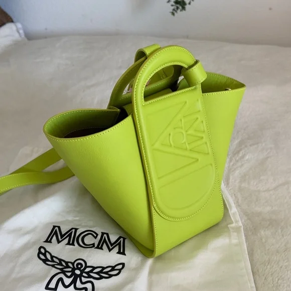 MCM Mini Mode Travia Leather Tote Neon Lime - Picture 6 of 7